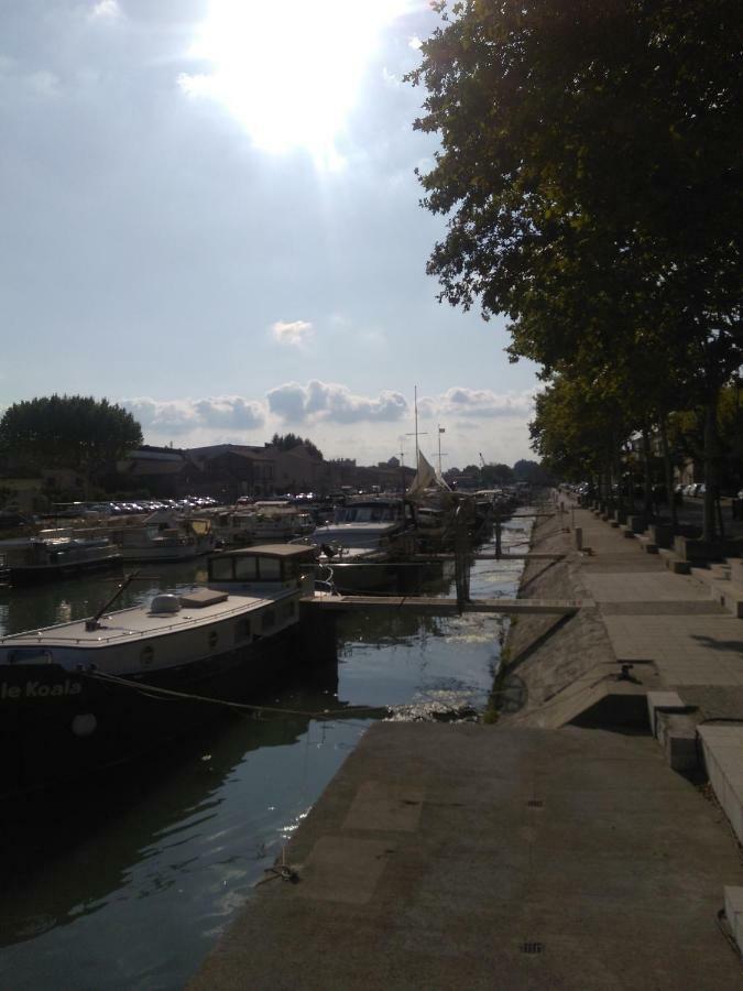 Beaucaire Studio Apartment Ngoại thất bức ảnh
